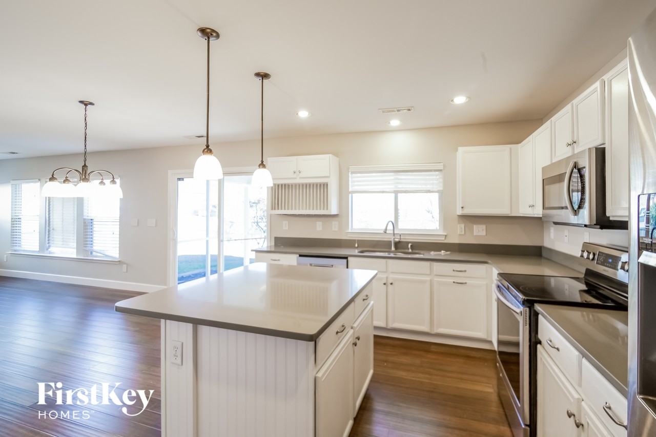 7023 Lanier St - Photo 7 of 15