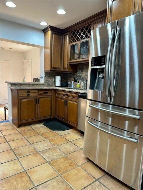 2001 Ne 27th Ct - Photo 7 of 31