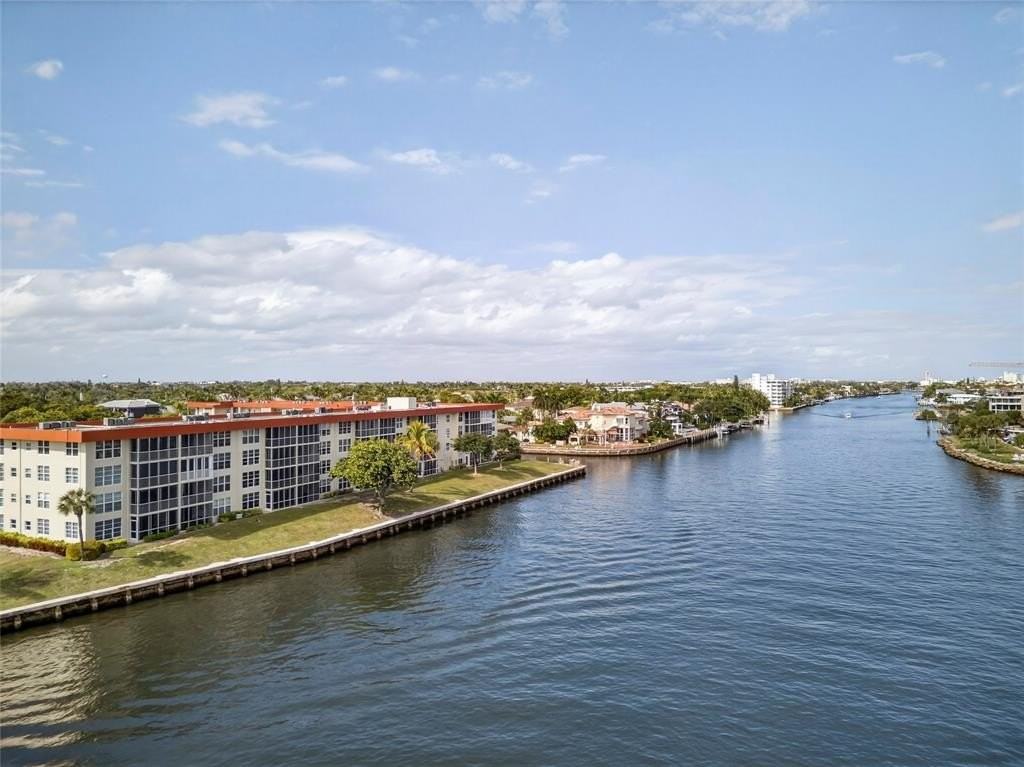 3180 Ne 48th Ct #412 - Photo 3 of 41