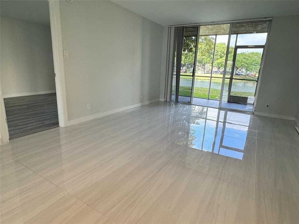 3101 Nw 47th Ter #121 - Photo 7 of 19