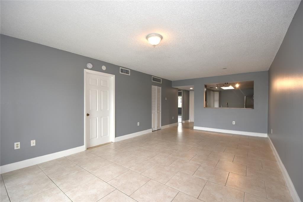 231 Sw 113th Way #231 - Photo 2 of 39