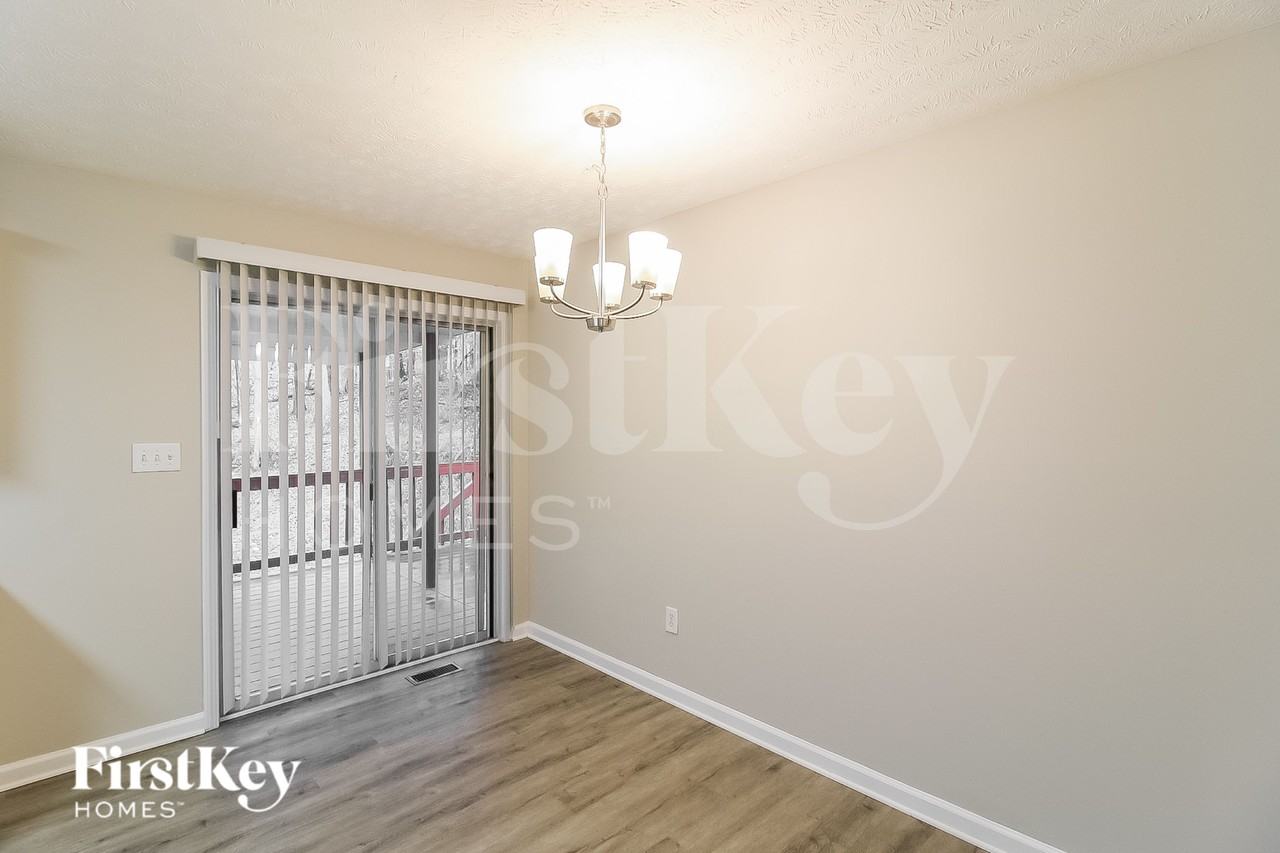 4860 Wade Valley Way - Photo 5 of 19