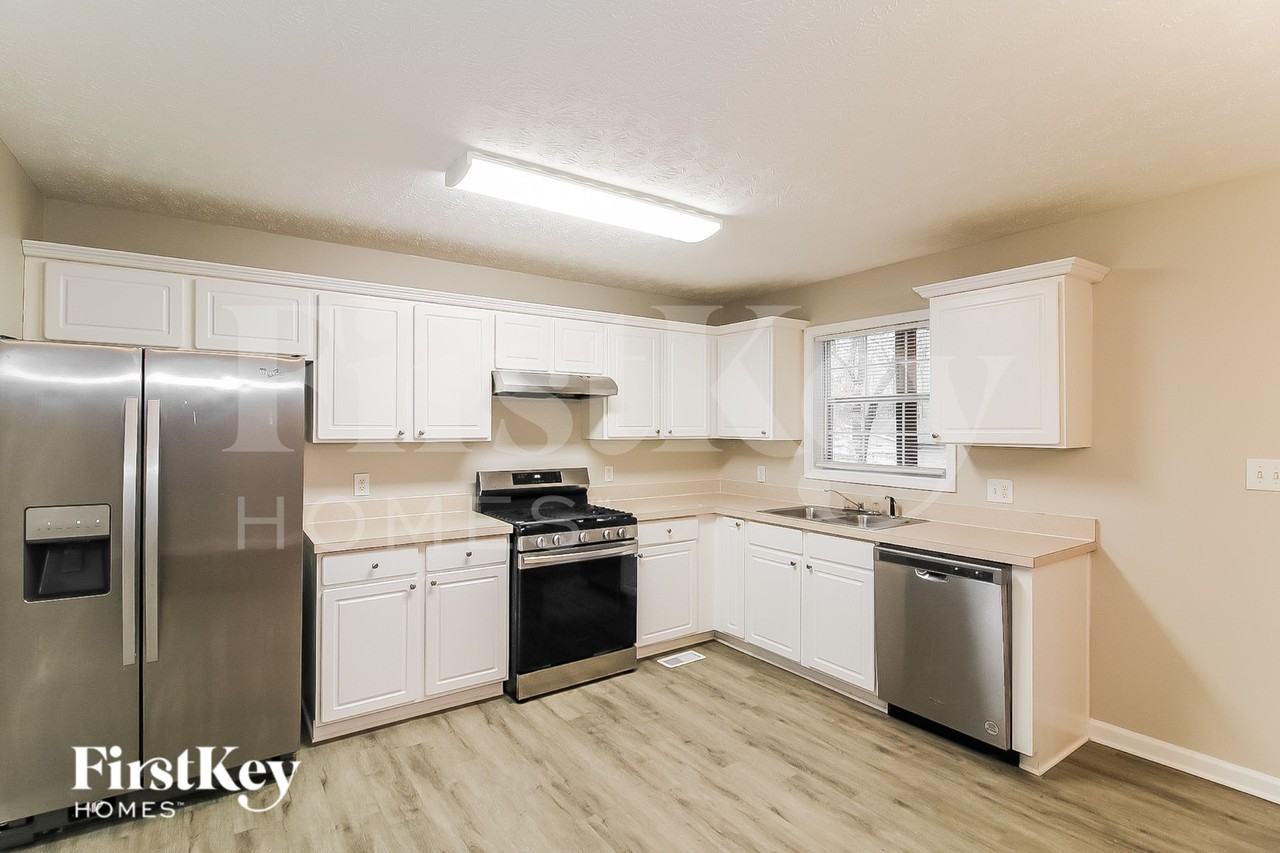 4860 Wade Valley Way - Photo 7 of 19