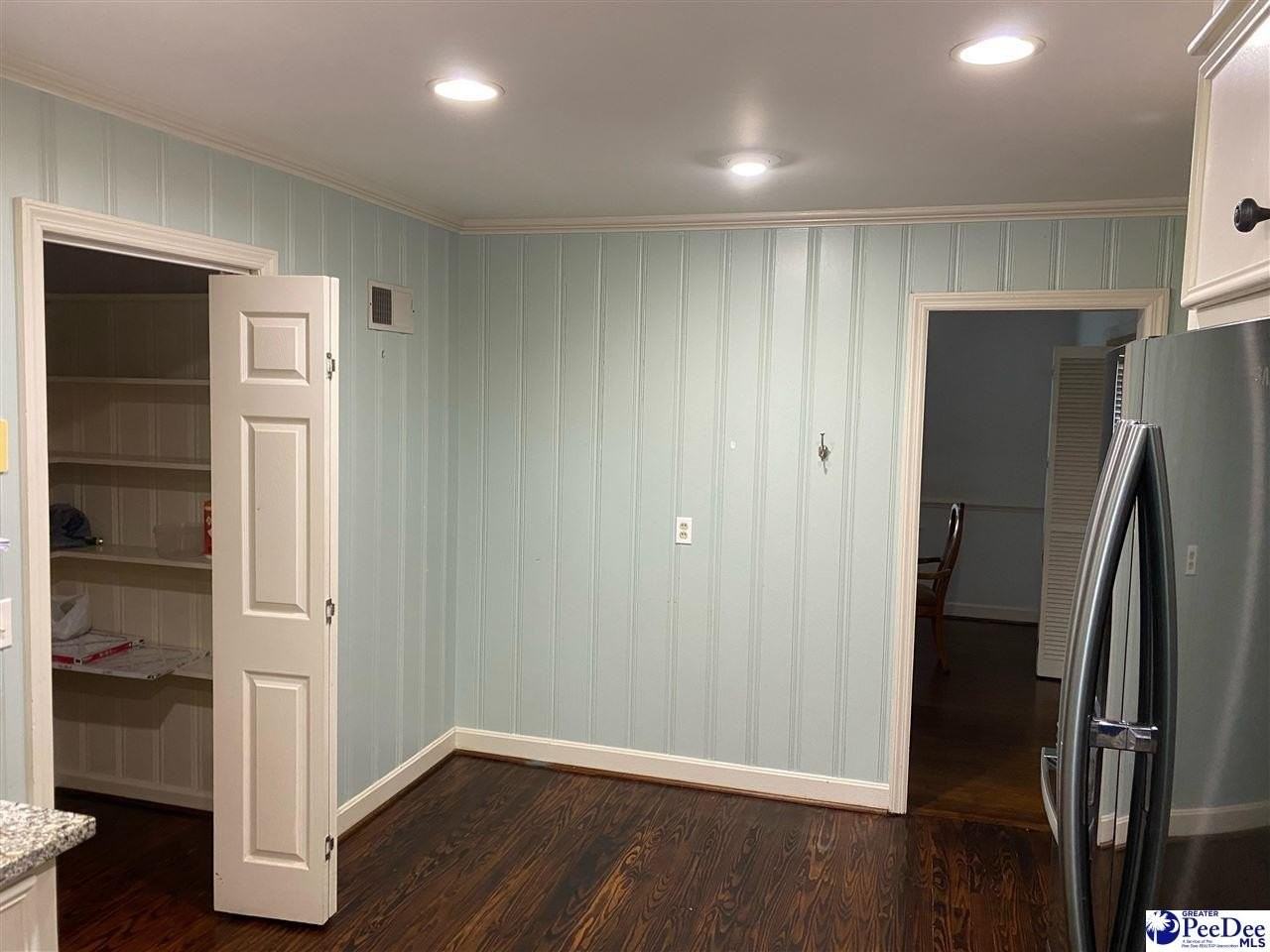 2109 Hart Rd - Photo 6 of 14