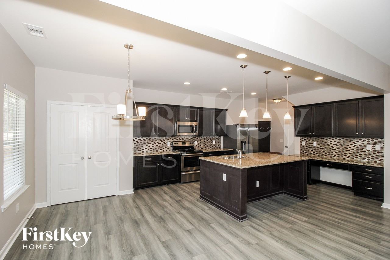 3 Miles Dr Se - Photo 6 of 15