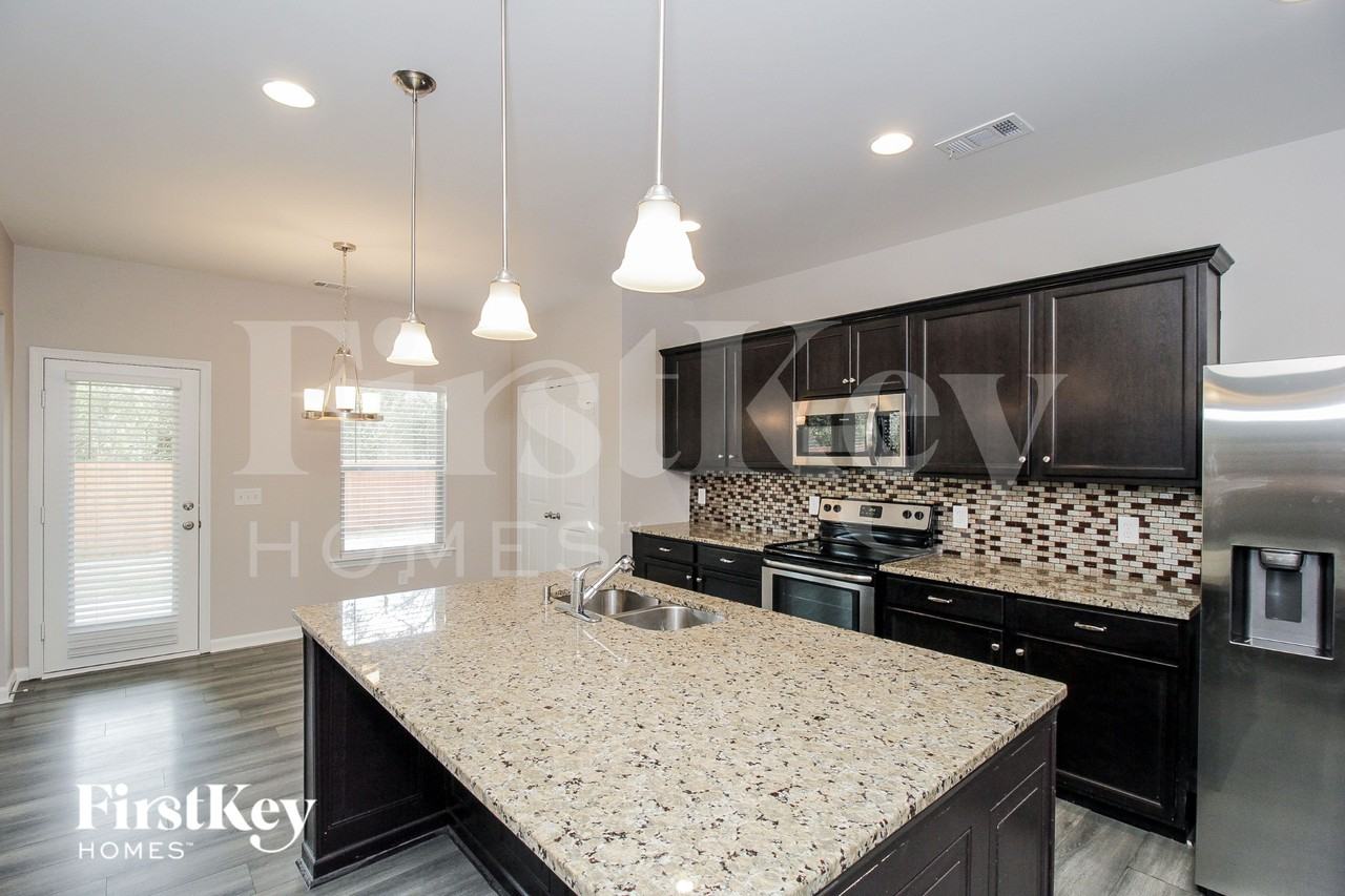 3 Miles Dr Se - Photo 7 of 15