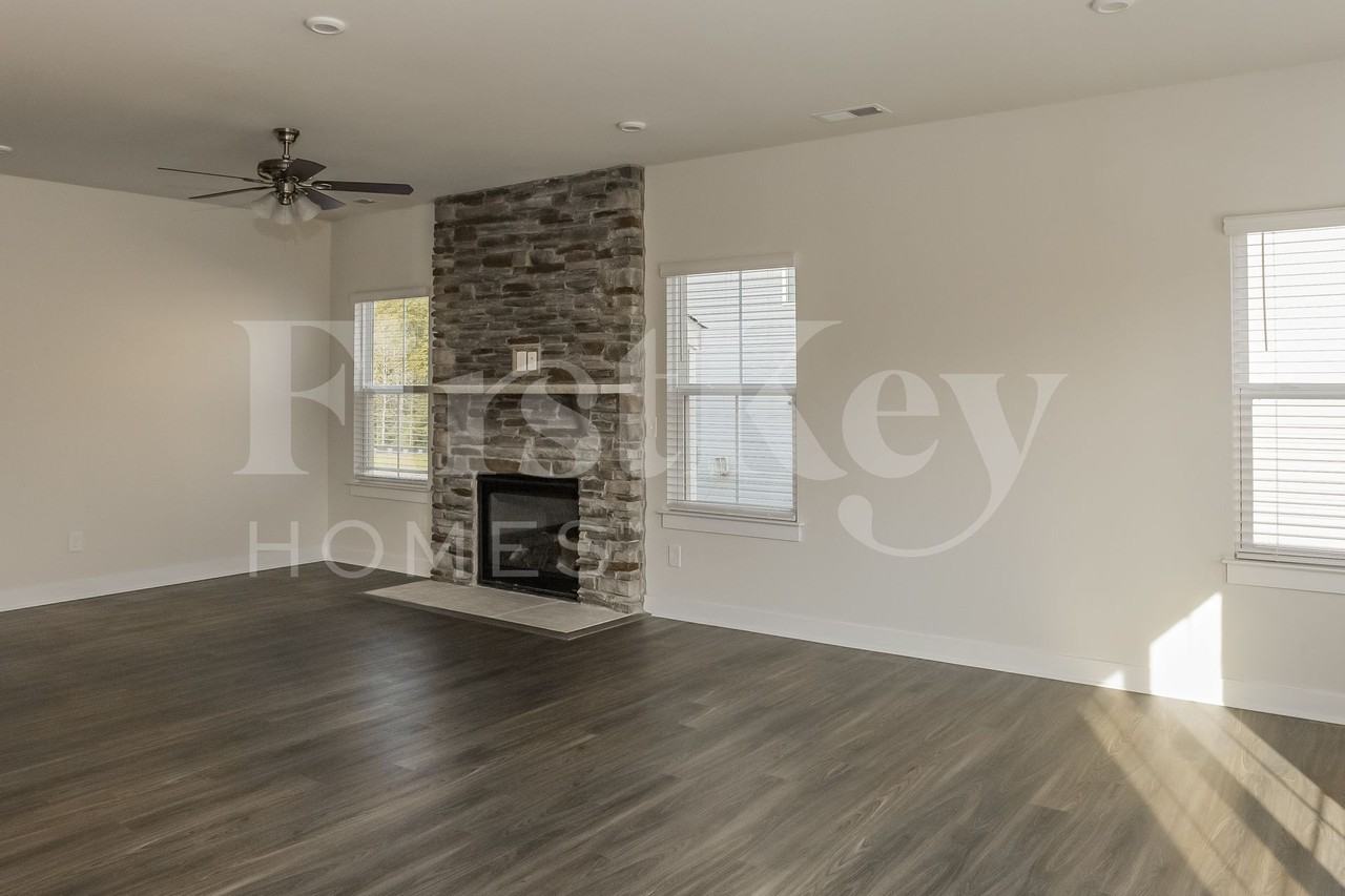 7189 Waterwheel St Sw - Photo 5 of 15