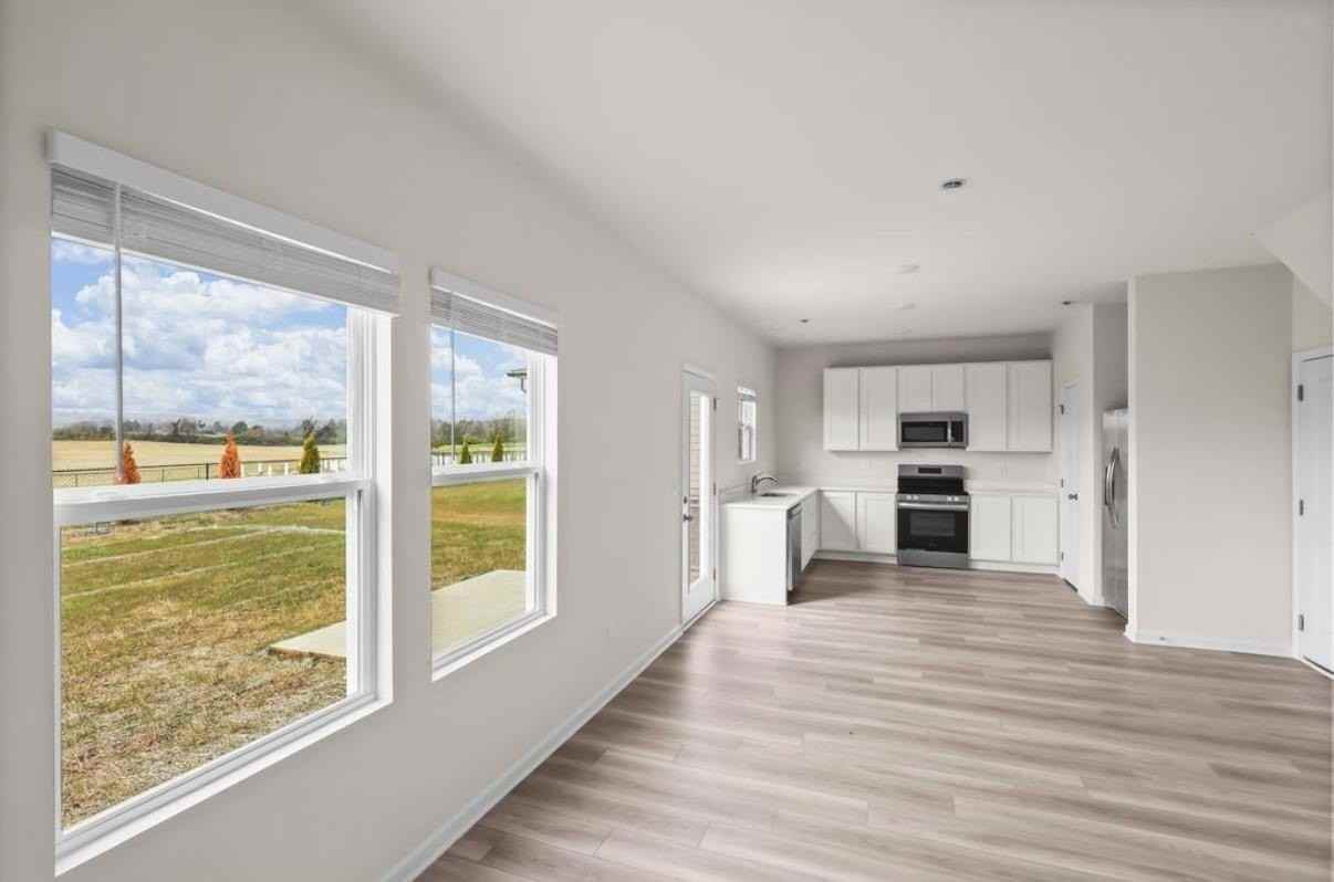 555 Standard Ave - Photo 4 of 6