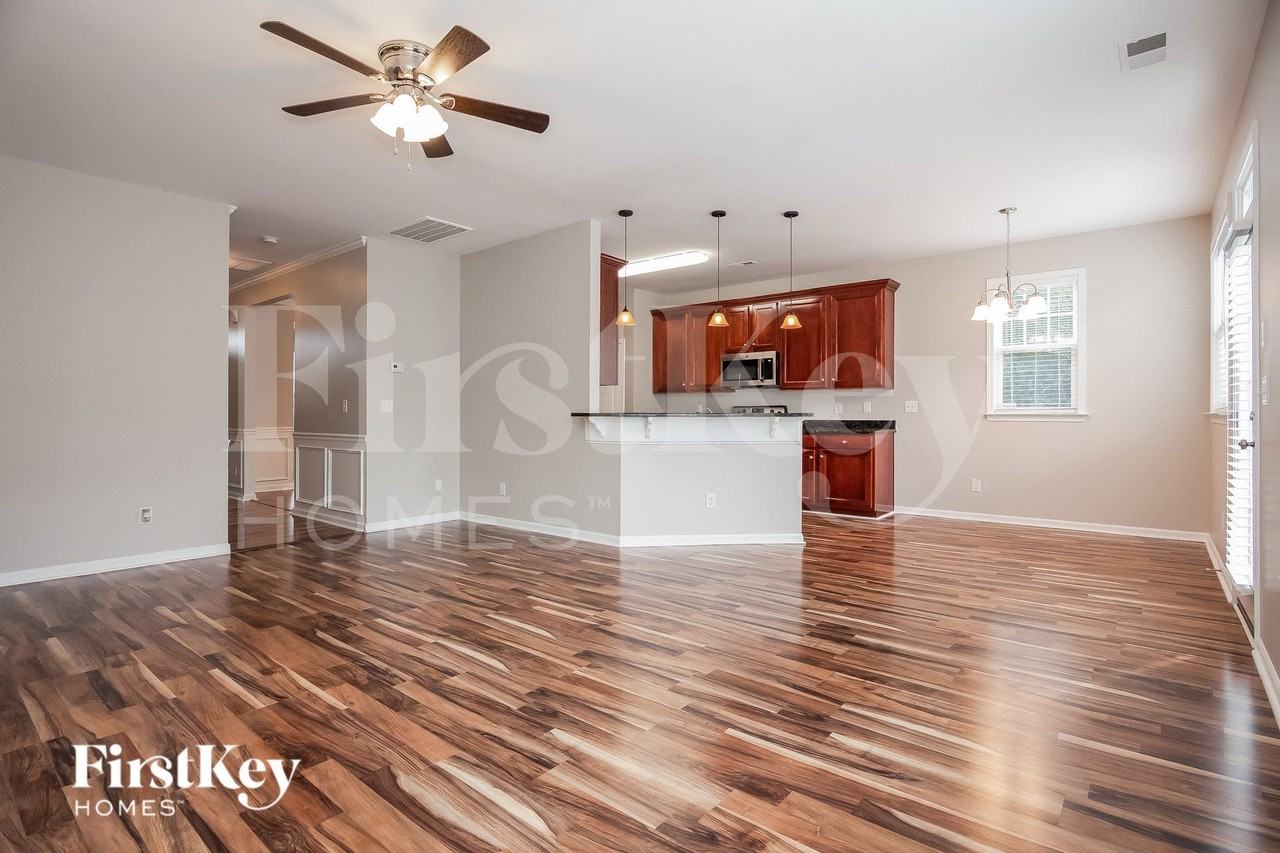 7523 Coastal Way - Photo 3 of 16