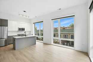 1105 Pleasant St #2-2 - Photo 1 of 1