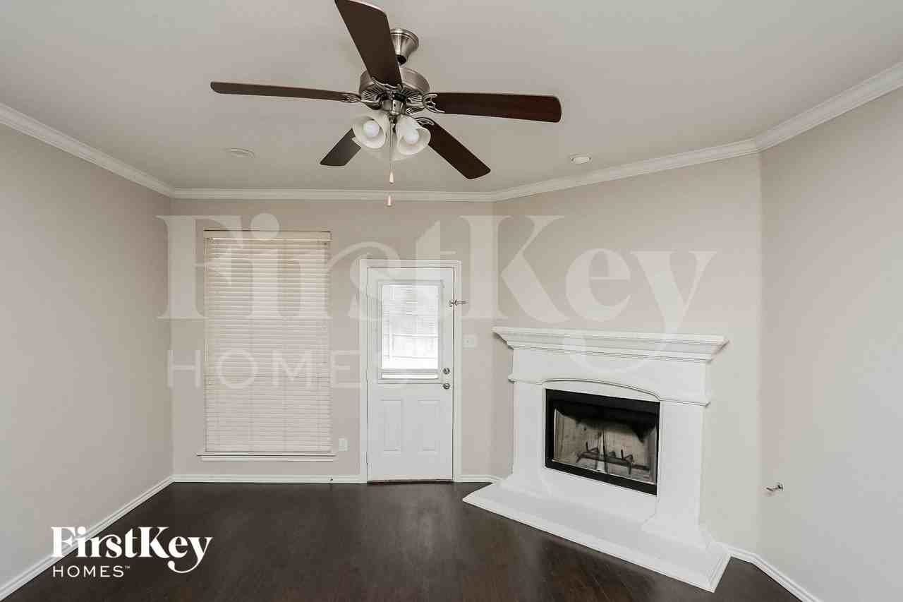 6208 Charisma Ct - Photo 2 of 15