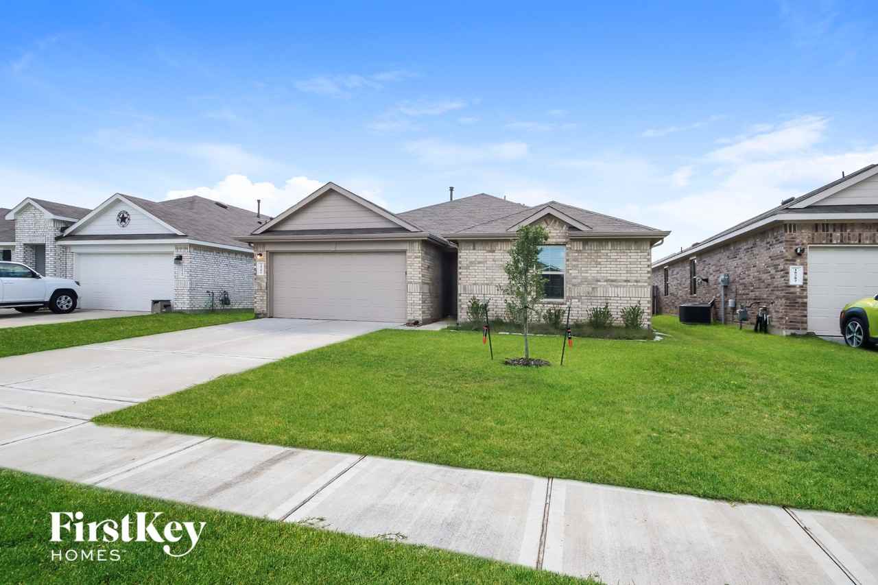 18286 Eaton Mill Dr - Photo 2 of 15