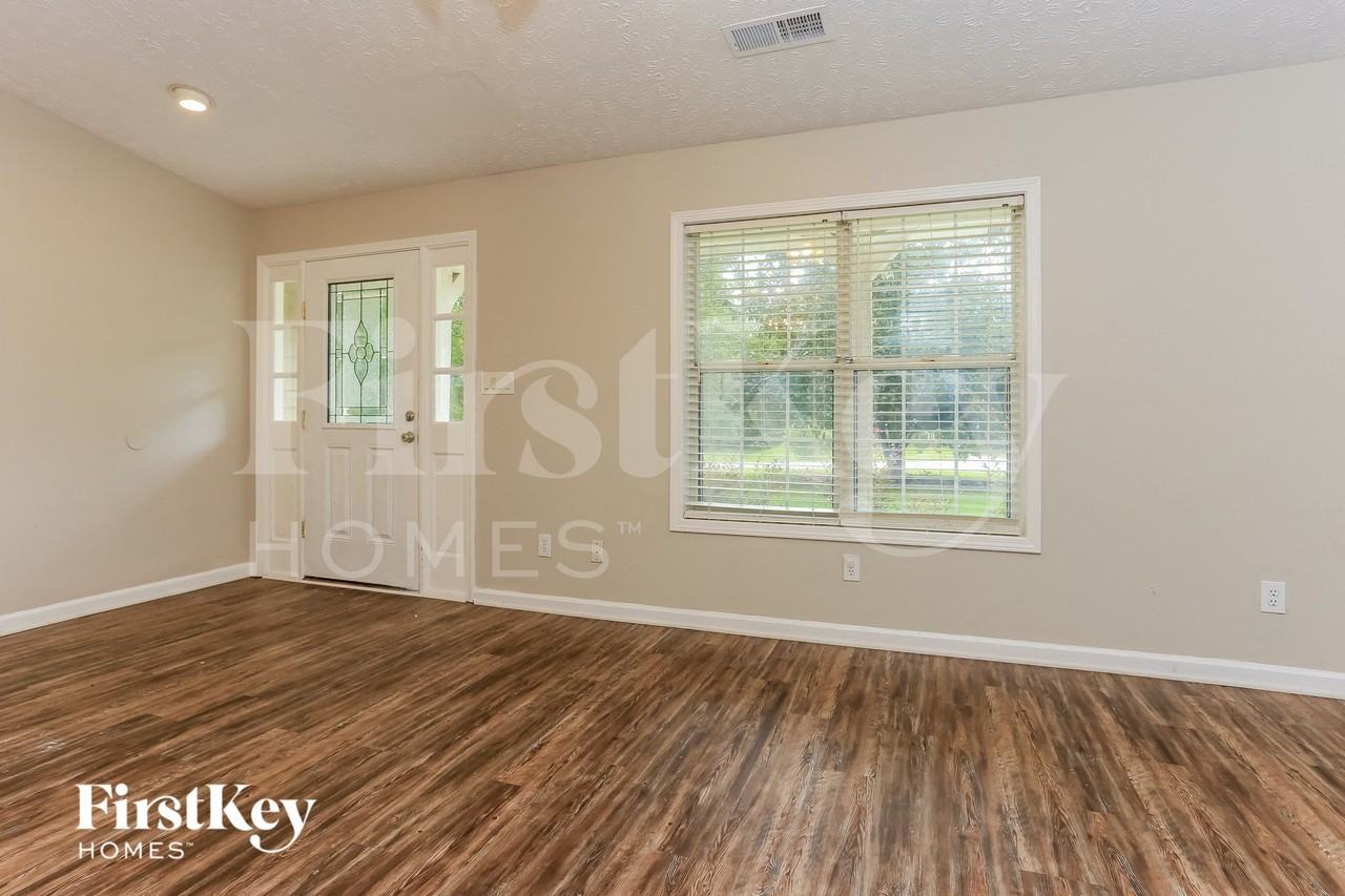 1999 Bullock Trl - Photo 4 of 15