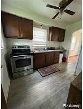 25866 Hanover St - Photo 4 of 6