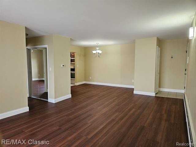 1980 Axtell Dr #5 - Photo 7 of 16