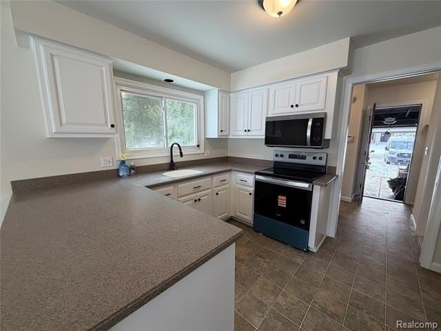 48 Webb Dr - Photo 7 of 16