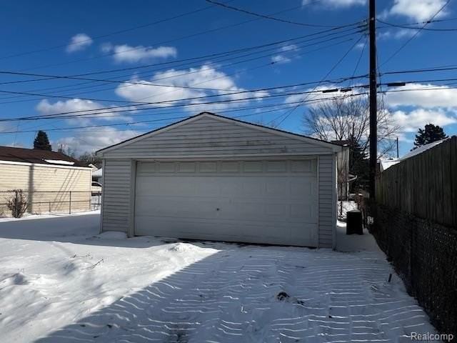 17358 Reed St - Photo 2 of 12