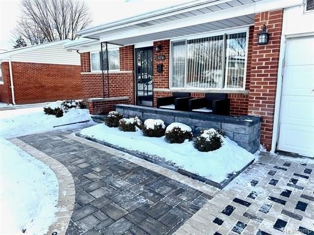 13036 Whitfield Dr - Photo 3 of 32