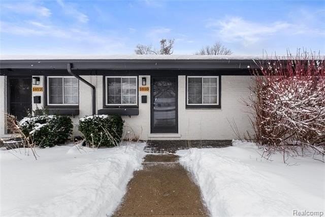 1810 E 11 Mile Rd - Photo 2 of 14