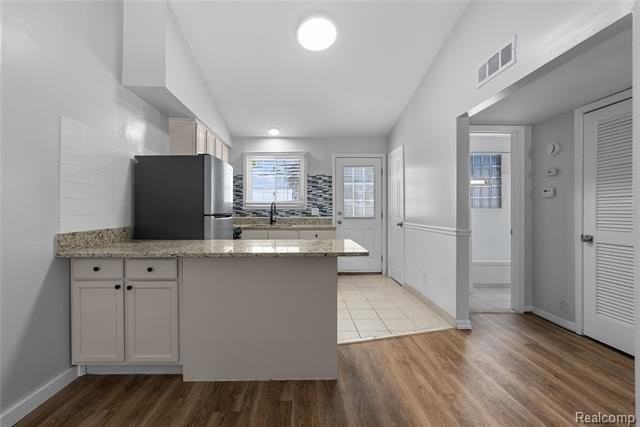 1810 E 11 Mile Rd - Photo 5 of 14