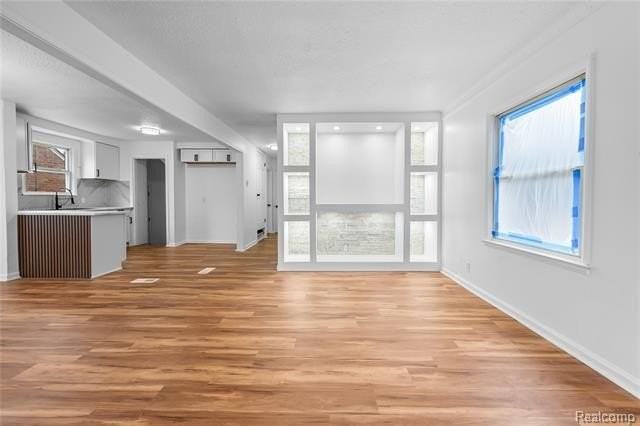 10704 Duprey St - Photo 5 of 16