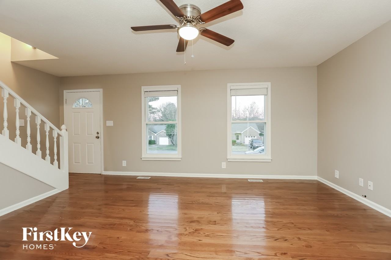 161 Shady Maple Dr - Photo 2 of 15