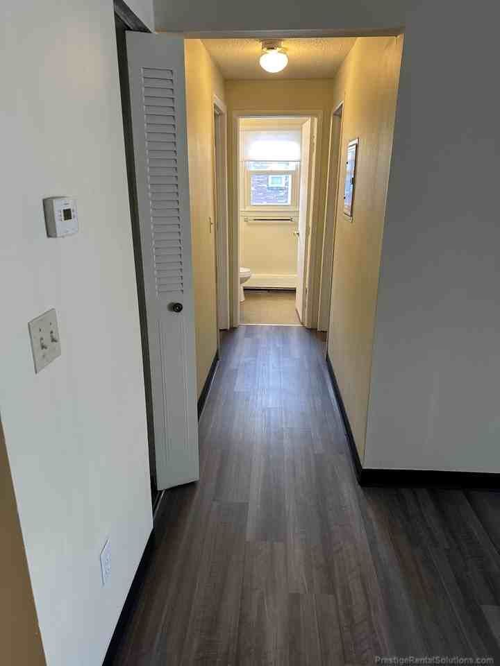 Manchester St #7 - Photo 5 of 15