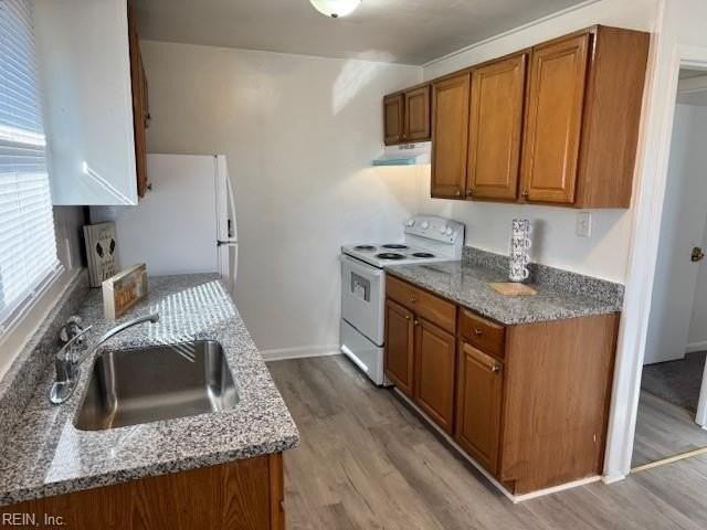 1724 Selden Ave - Photo 6 of 15