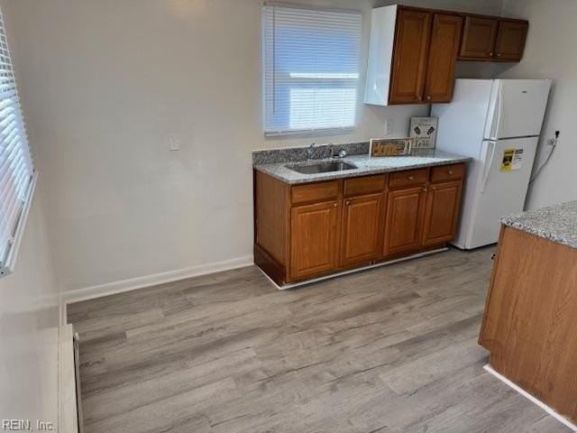 1724 Selden Ave - Photo 7 of 15