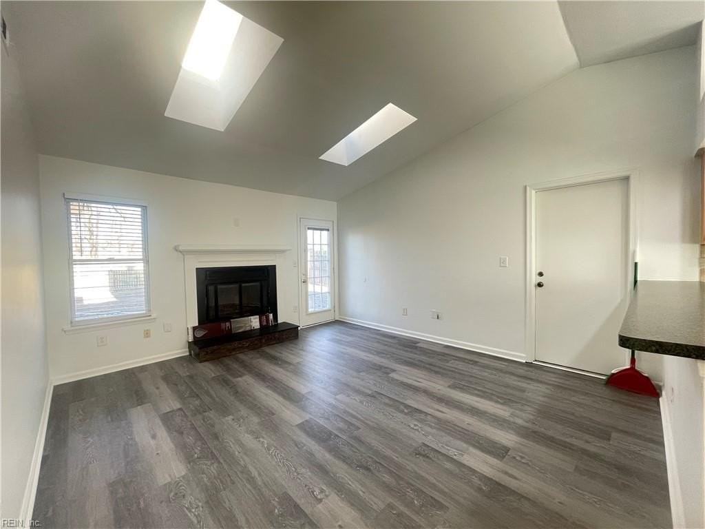 4908 Hillswick Dr - Photo 7 of 18