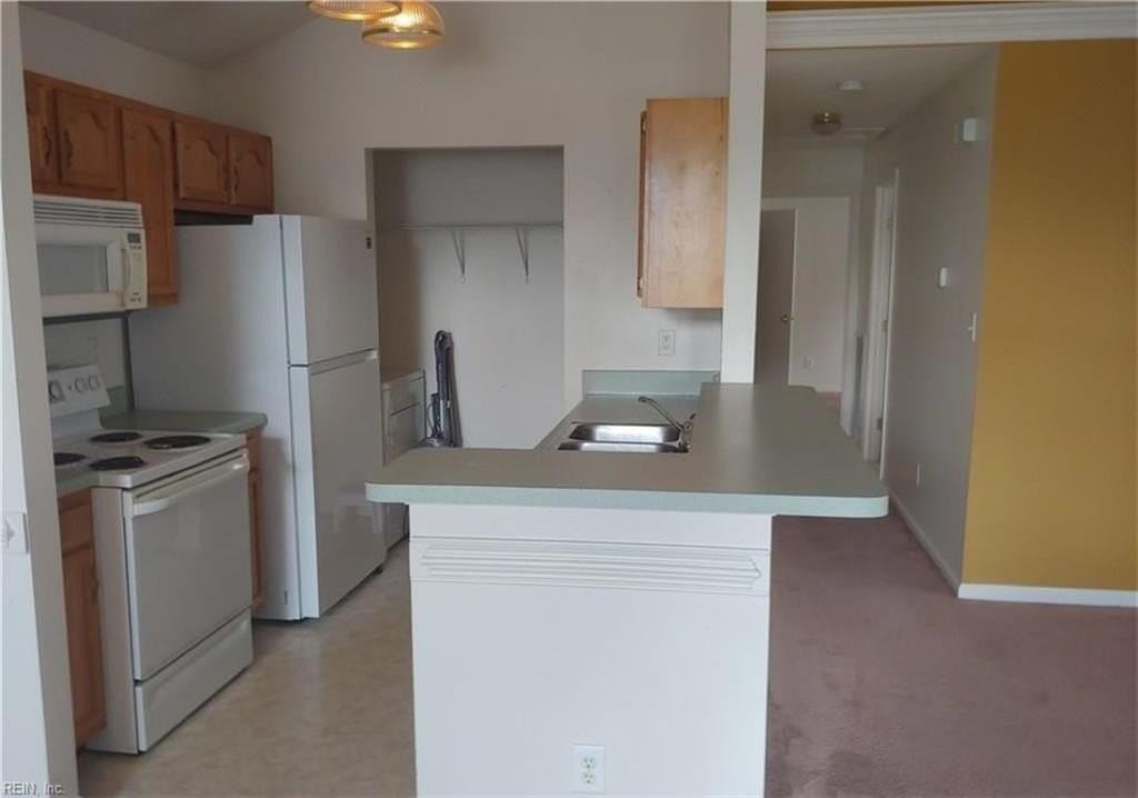 400 Adkins Arch - Photo 5 of 11