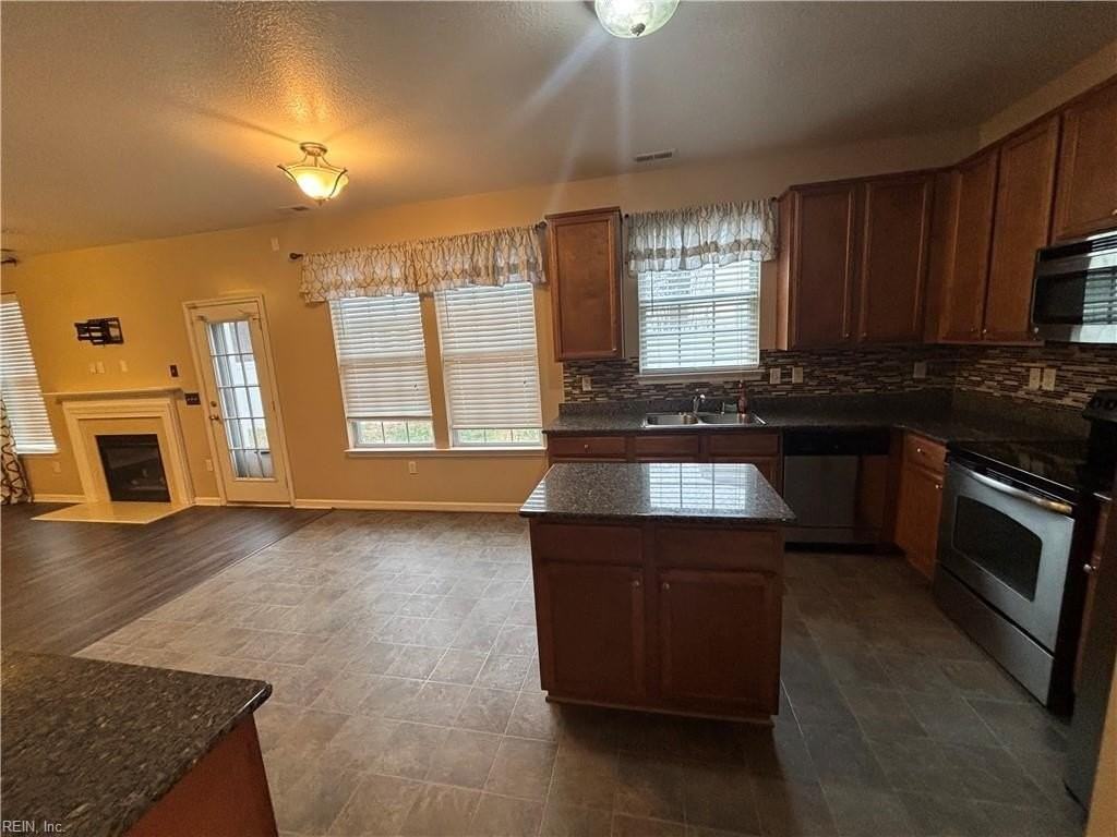 4104 Daggerboard Dr - Photo 6 of 25