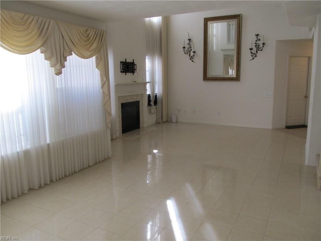 5496 Bulls Bay Dr - Photo 3 of 36