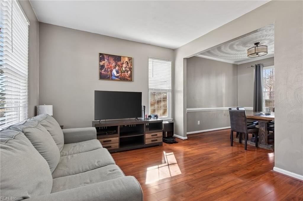 307 Peachwood Ct - Photo 6 of 35