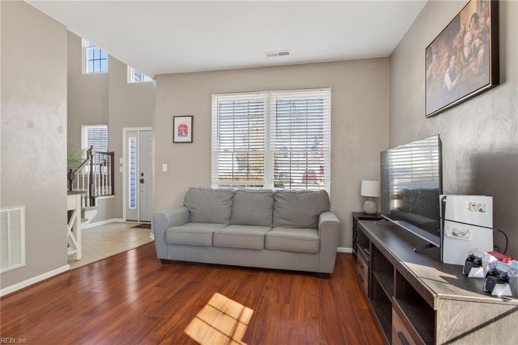 307 Peachwood Ct - Photo 7 of 35