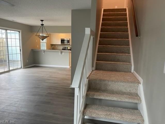 604 Butterwick Ct - Photo 6 of 22