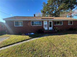 featured image of 425 West Ln #A