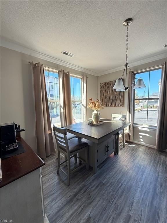 106 Kathy Ann Way W - Photo 2 of 19