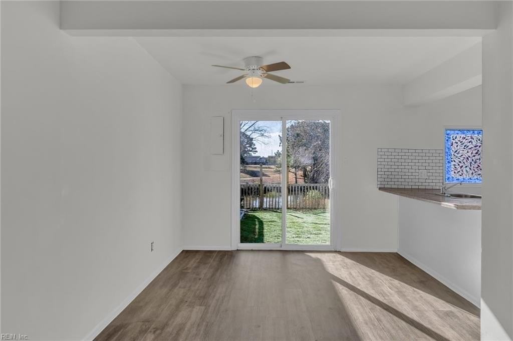 3654 Windmill Dr - Photo 3 of 23