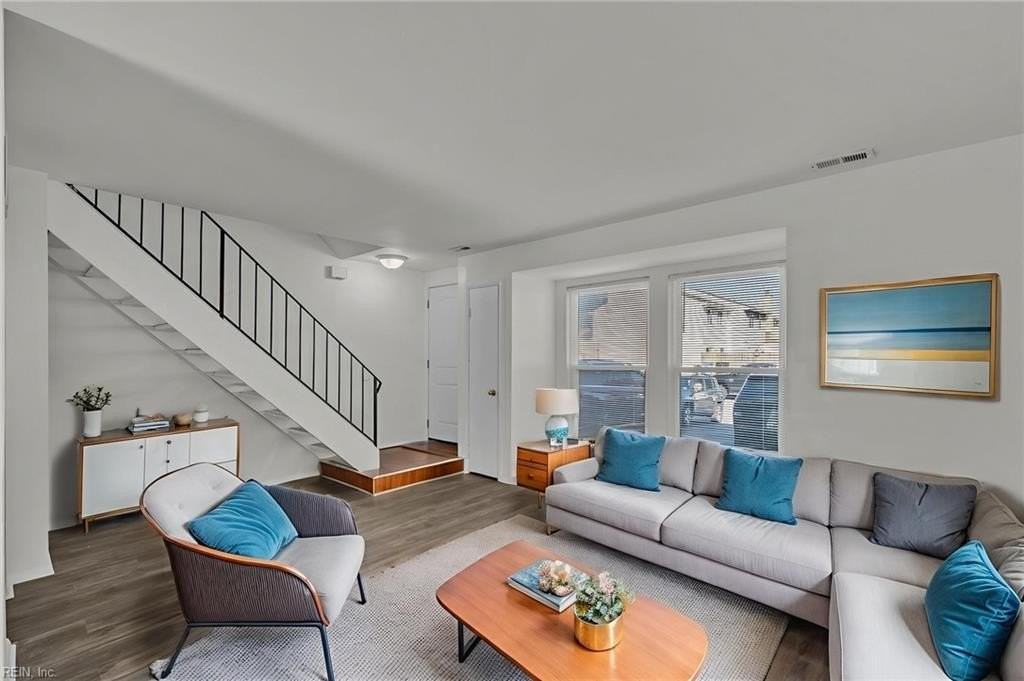 3654 Windmill Dr - Photo 6 of 23