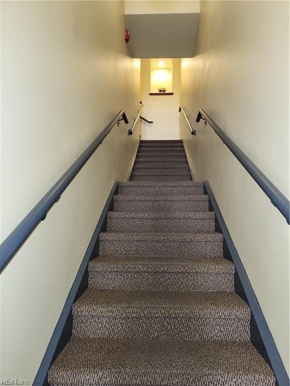 426 Granby St #2B - Photo 3 of 20