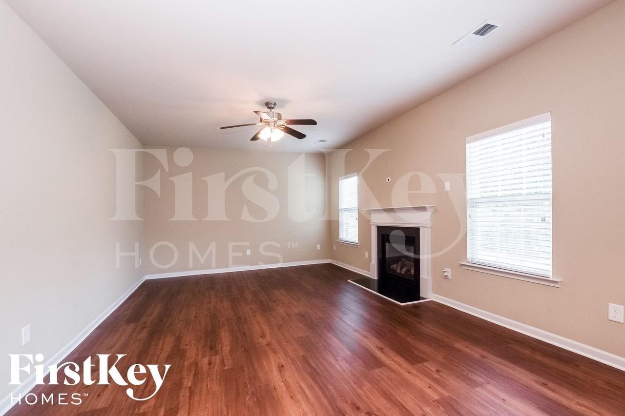 9730 Loughlin Ln - Photo 2 of 15