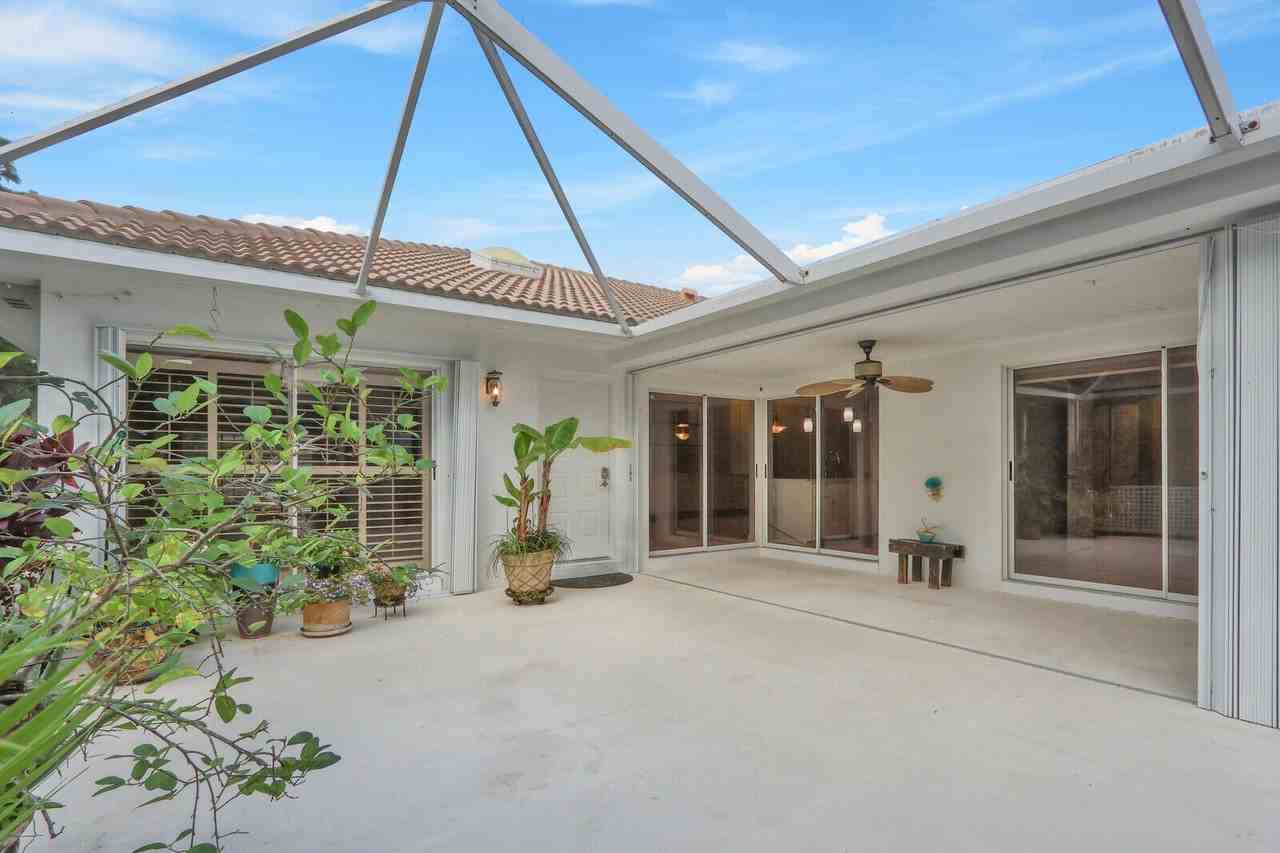 9303 Chapman Oak Ct - Photo 2 of 30