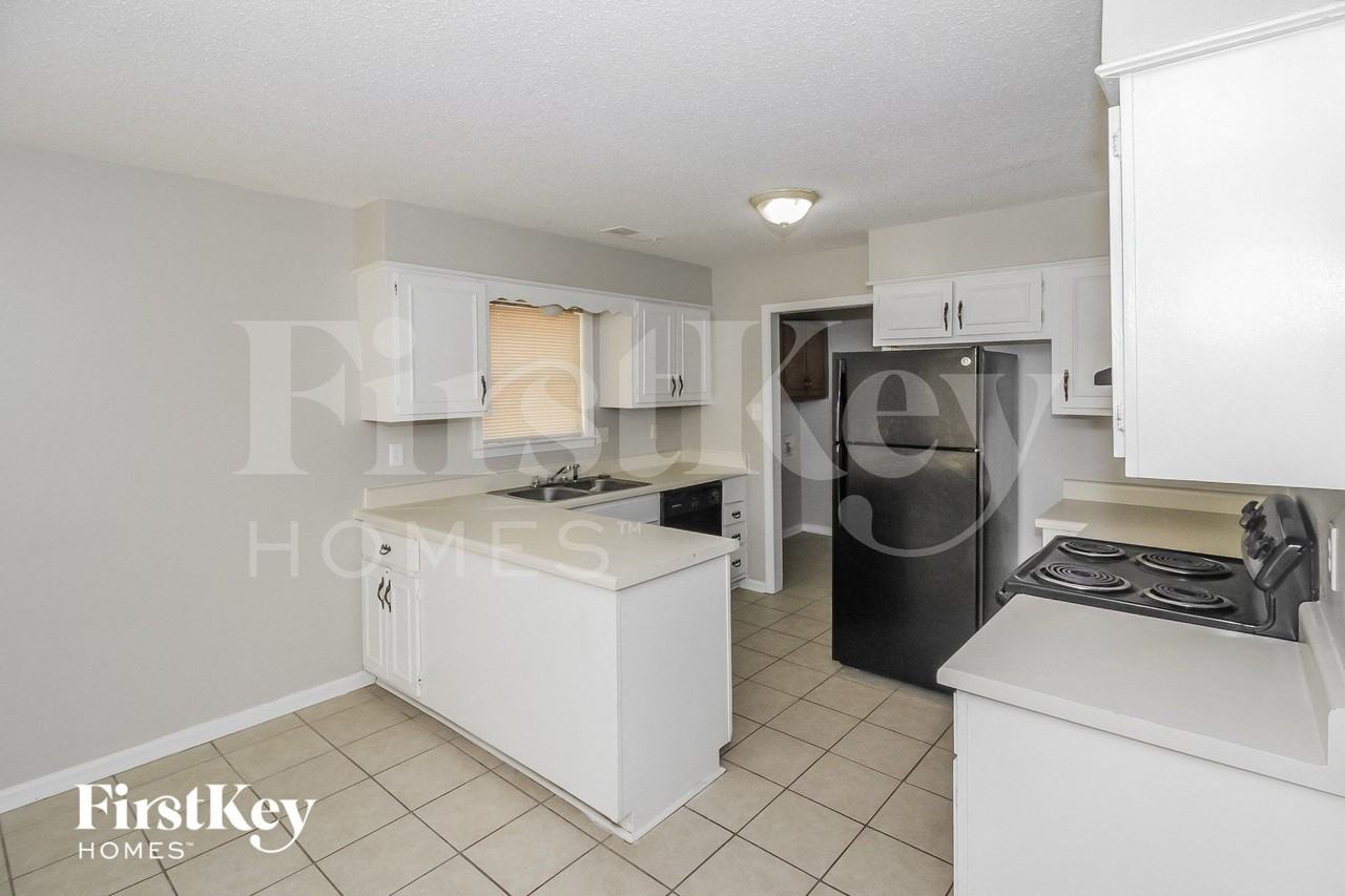 6564 Birch Hollow Dr - Photo 7 of 15