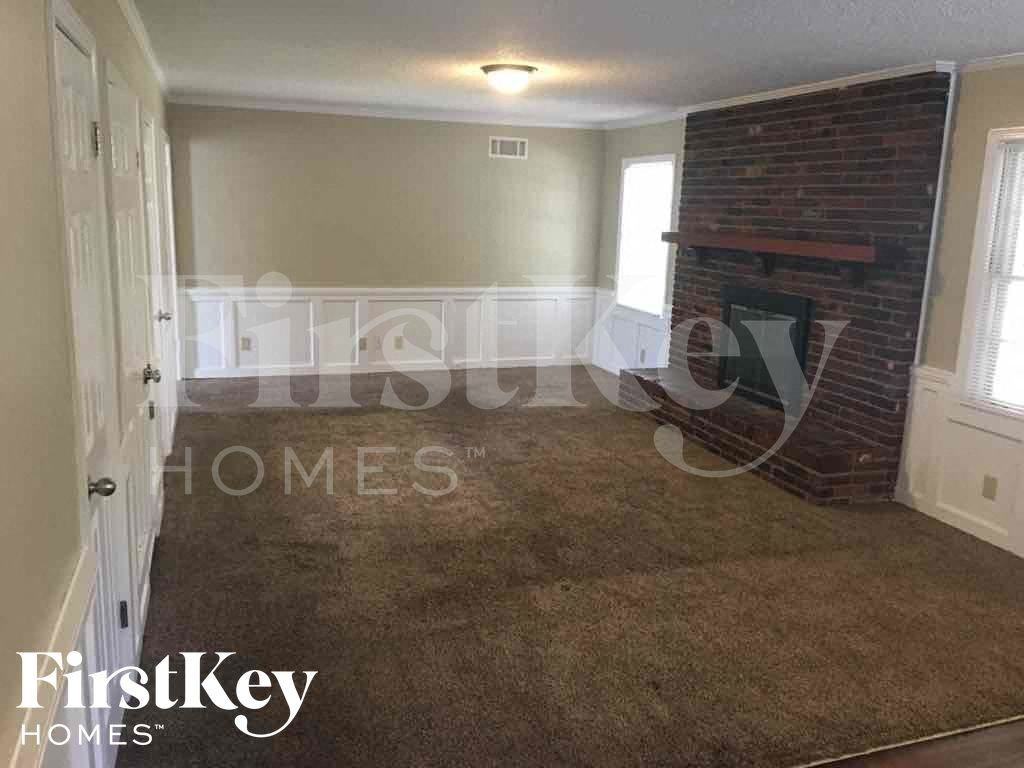 6288 Ashton Rd - Photo 2 of 24