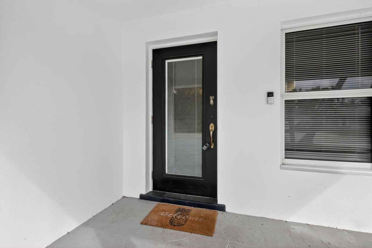 4540 Sw 28th Ter - Photo 6 of 50