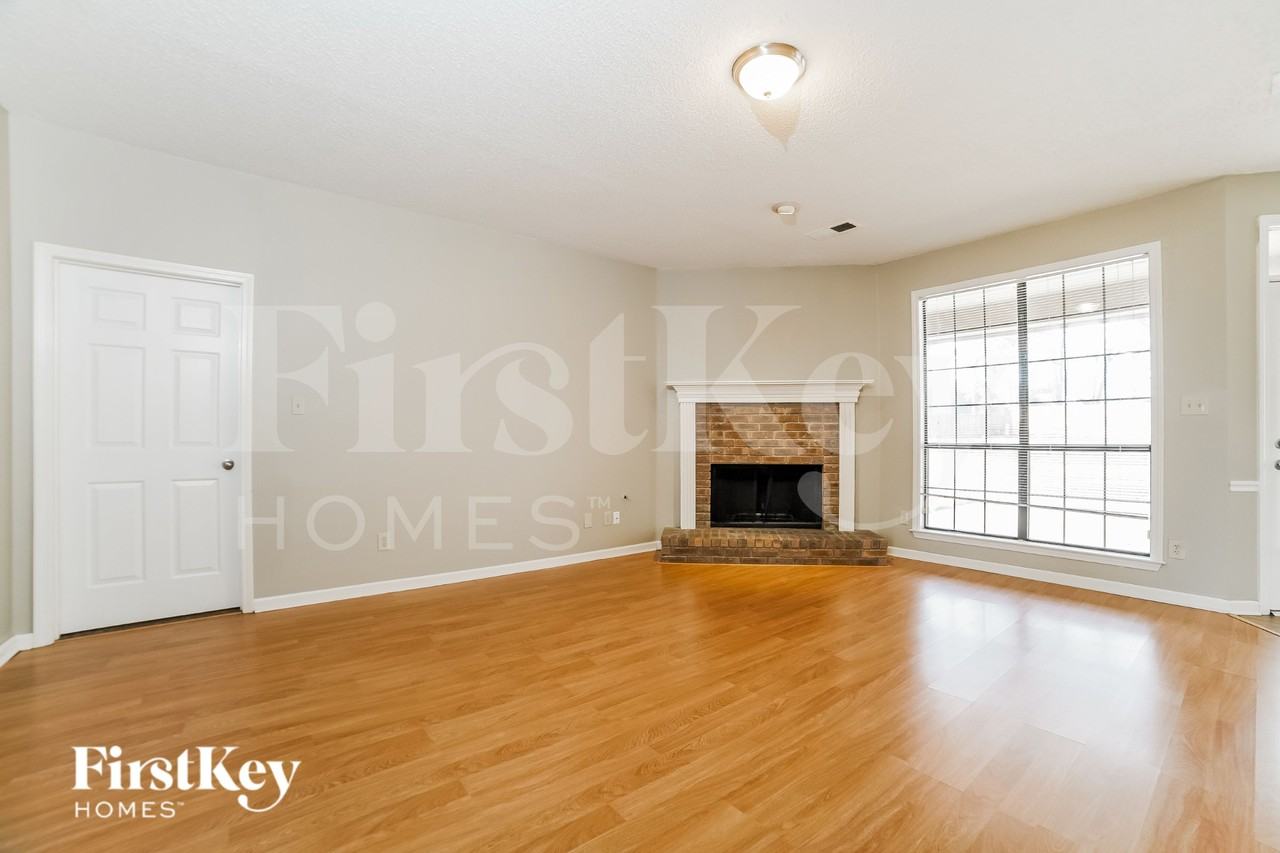 5001 Rabbit Cross Cv - Photo 3 of 16