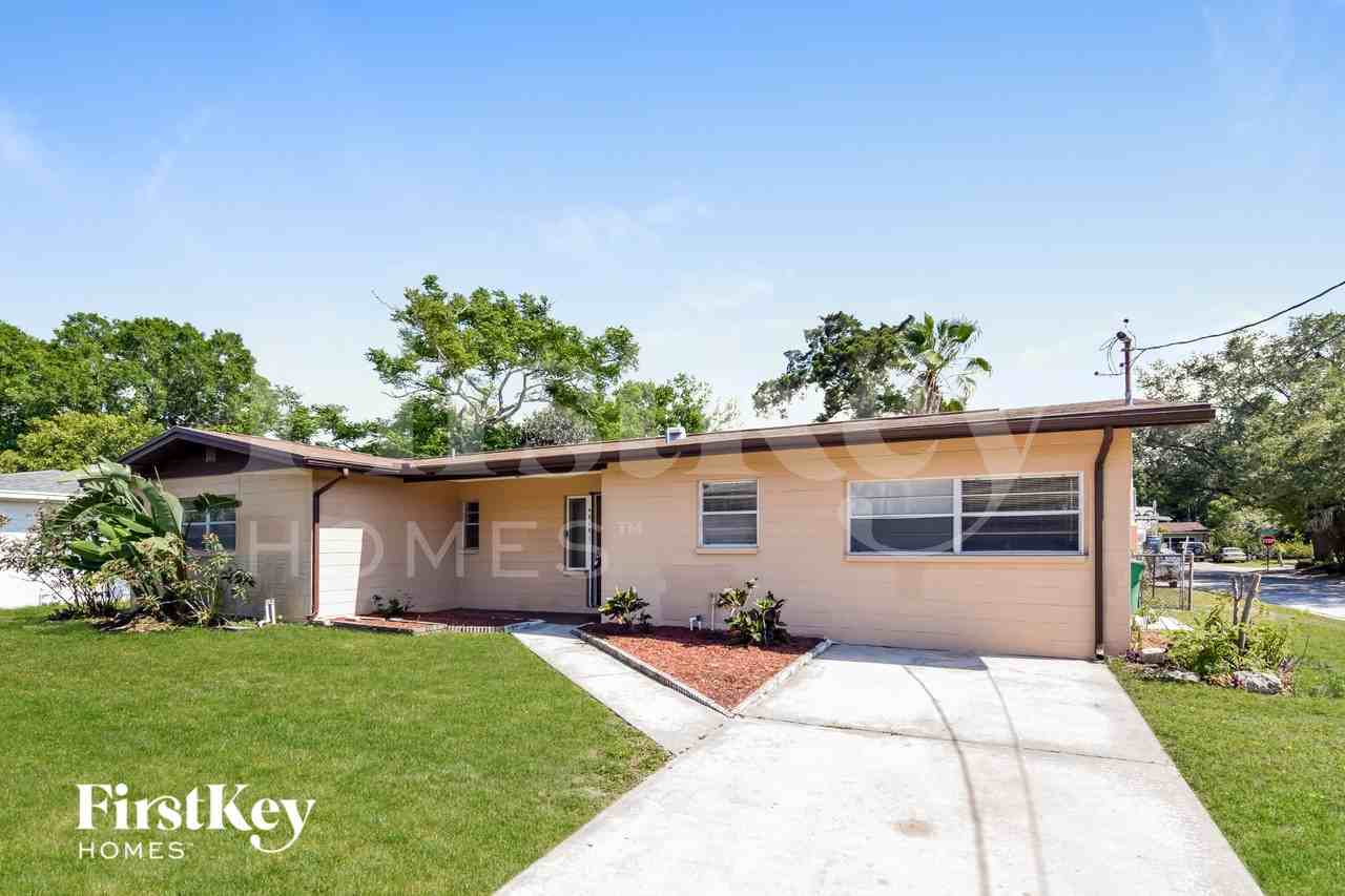 4818 W Bay Villa Ave - Photo 2 of 15