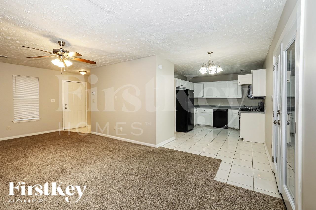 3827 Monarch Ct - Photo 2 of 19