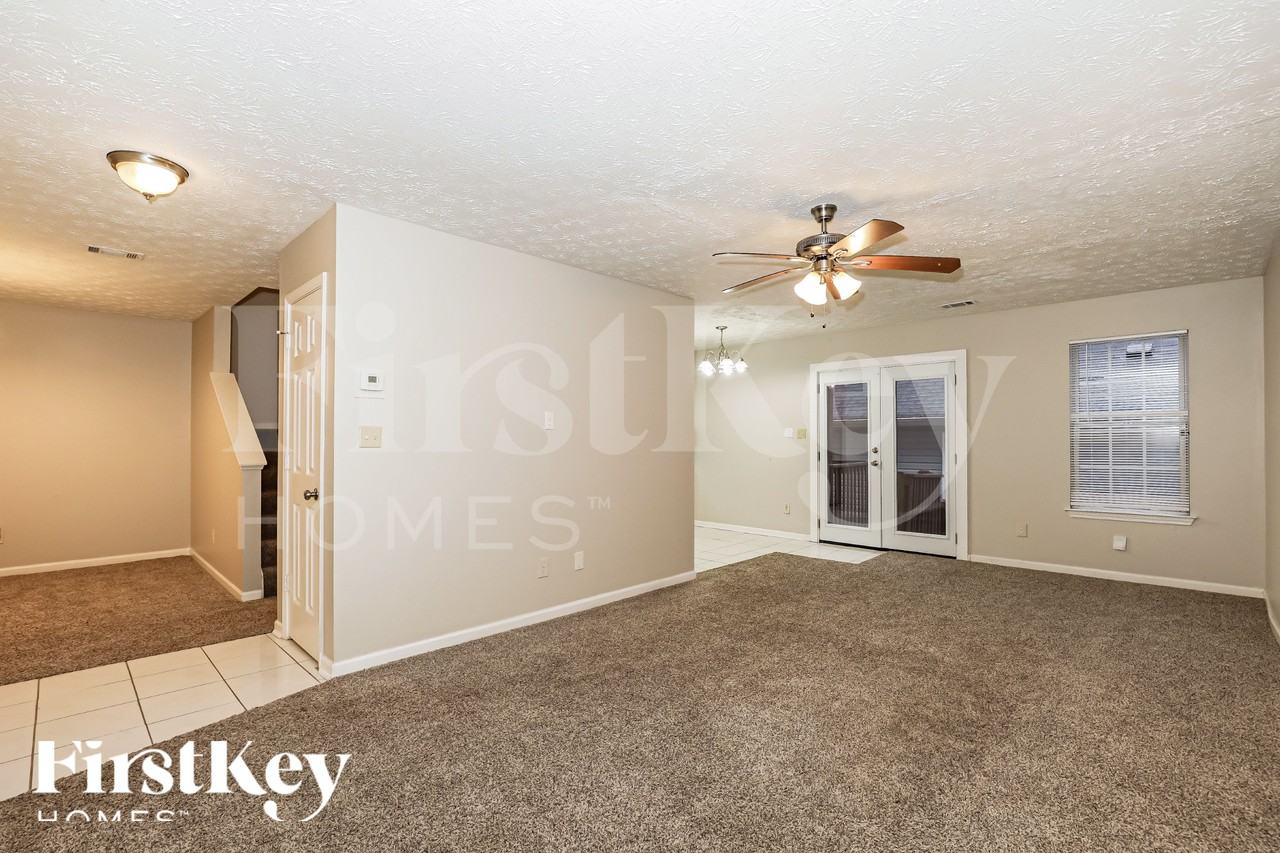 3827 Monarch Ct - Photo 3 of 19